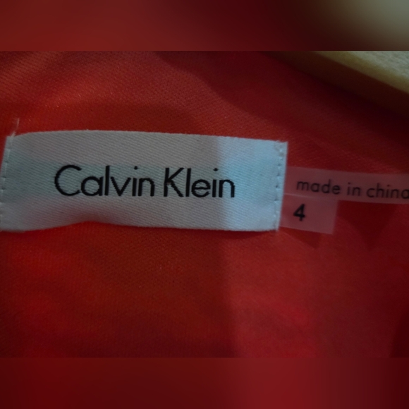 Calvin Klein - NEW Vibrant Coral Geometric Textured Mini Dress. Great For Summer - Picture 4 of 8